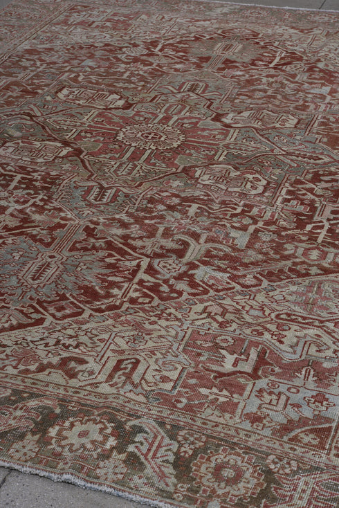 Vintage Heriz Area Rug (8' x 10')
